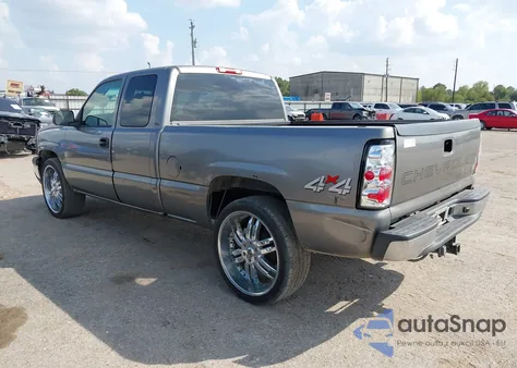 2004 Chevrolet Silverado 1500 Z71 из США, поврежденный, VIN 1GCEK19T34E218753